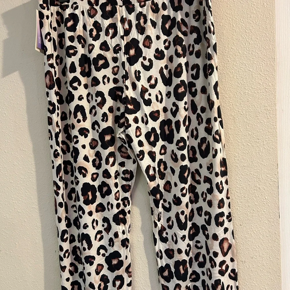 Women’s pajama pants - Picture 2 of 6